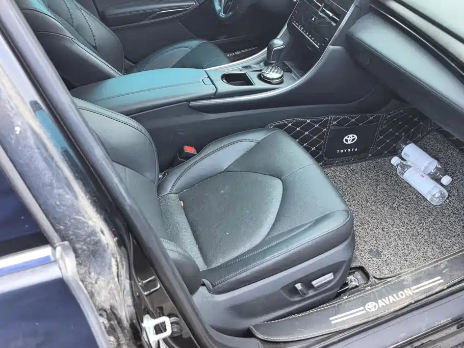 Toyota Avalon — миниатюра 8
