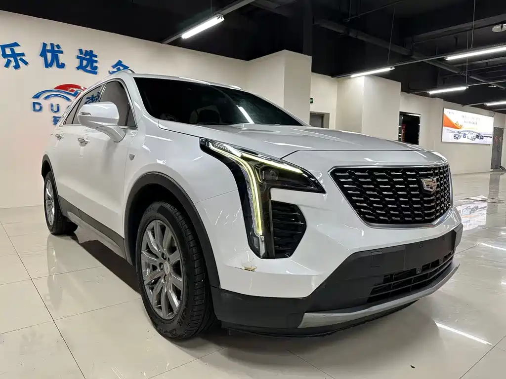 Cadillac XT4 2020 28T Lead