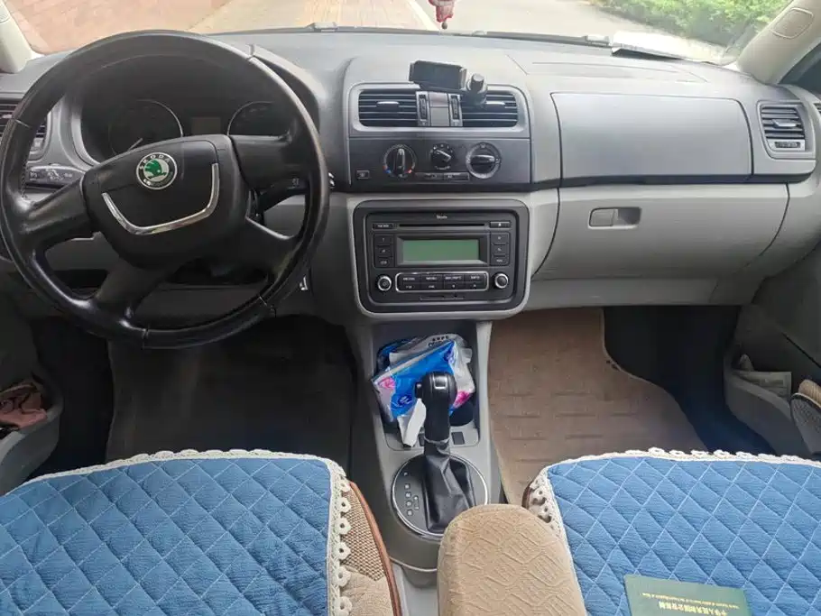 Skoda Fabia — миниатюра 12