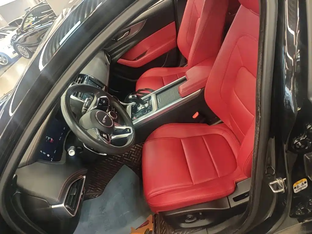 Jaguar XEL — миниатюра 15