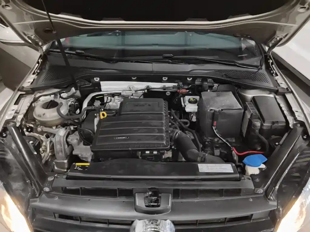 Volkswagen Golf — миниатюра 20