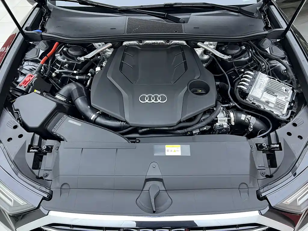 Audi A6L 2023 55 TFSI quattro Premium