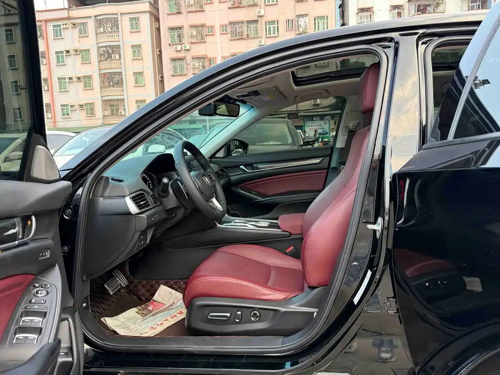 Honda Accord — миниатюра 7