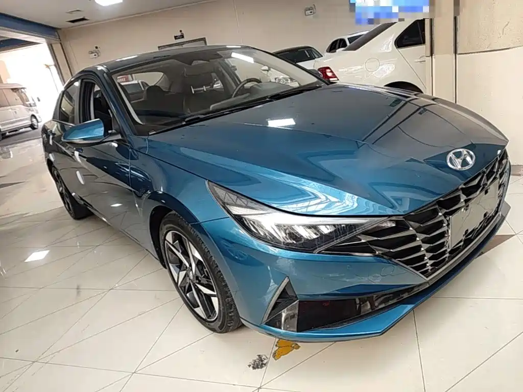 Hyundai Elantra — миниатюра 22