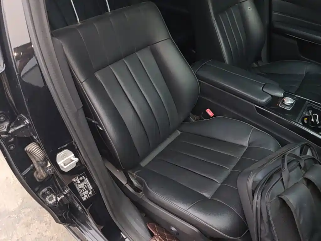 Mercedes-Benz E-Class — миниатюра 25