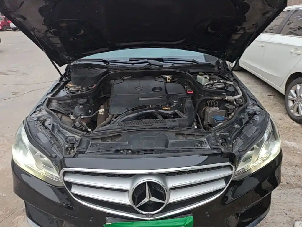 Mercedes-Benz E-Class — миниатюра 20