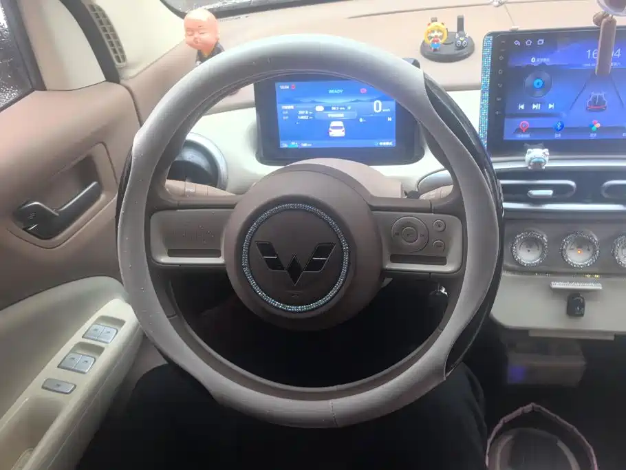 Wuling MINIEV — миниатюра 15