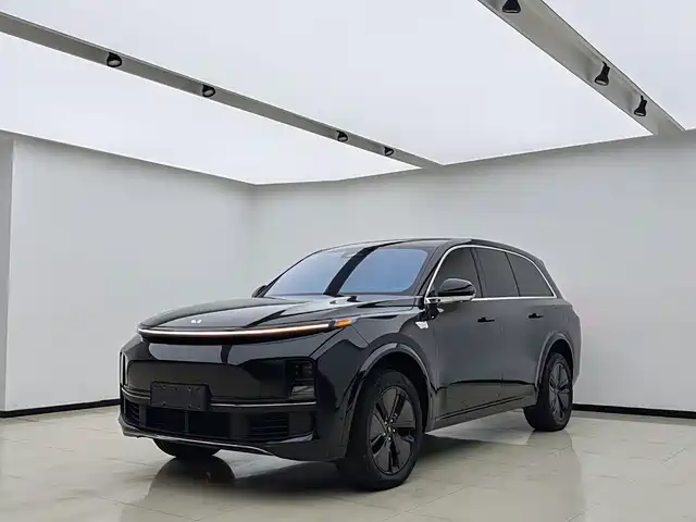 Li Auto L8