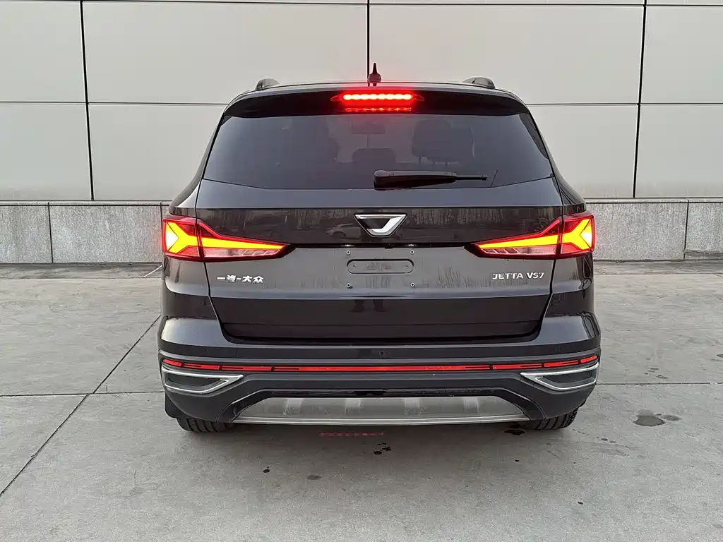 JETTA VS7