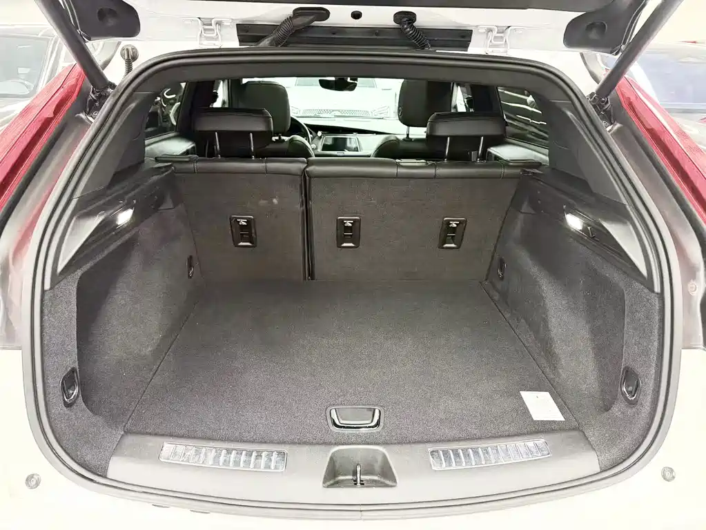 Cadillac XT4 — миниатюра 19