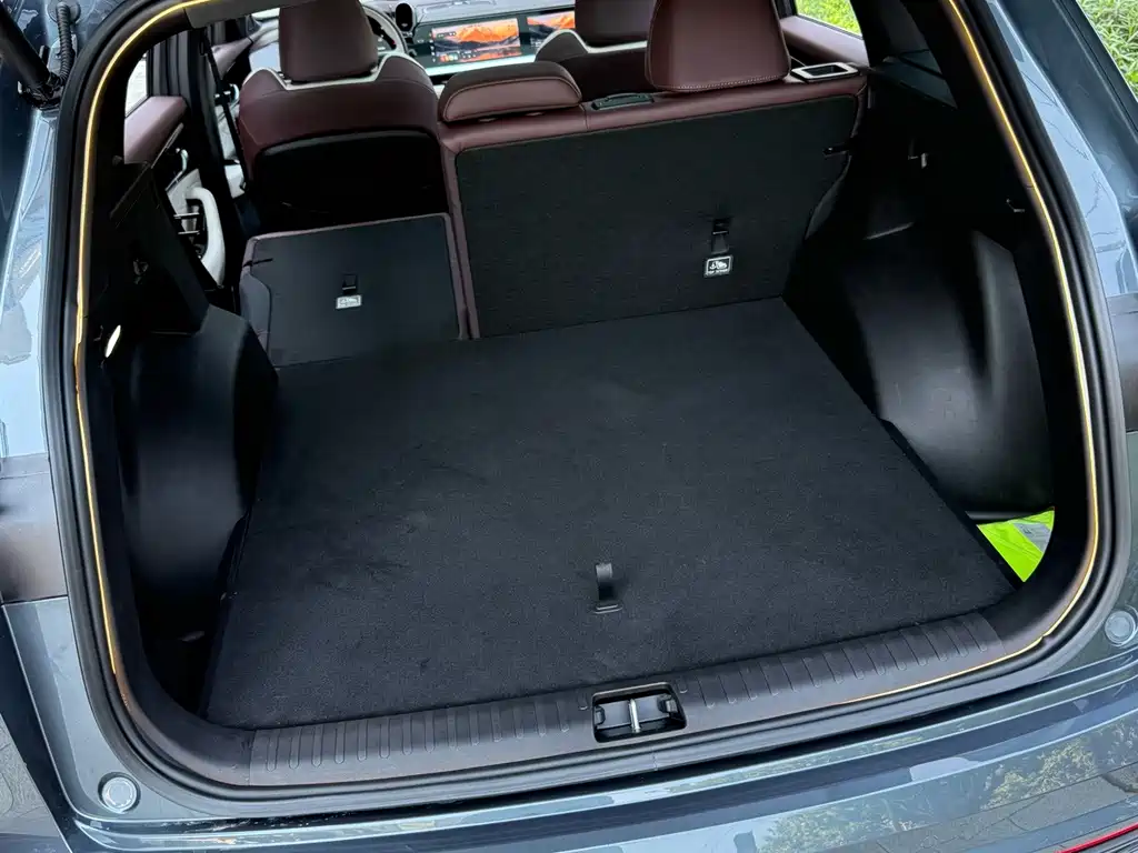 Geely Xingyue L — миниатюра 9