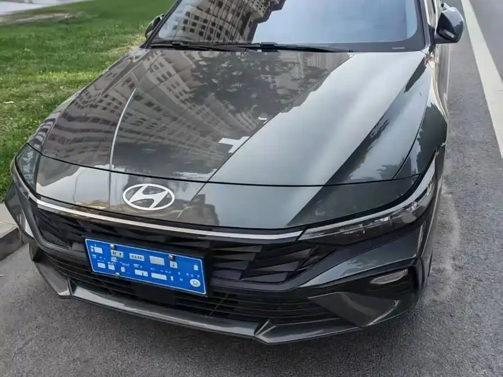 Hyundai Elantra — миниатюра 2
