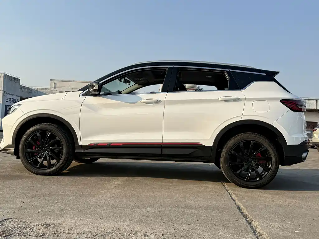 Geely Binyue — миниатюра 5
