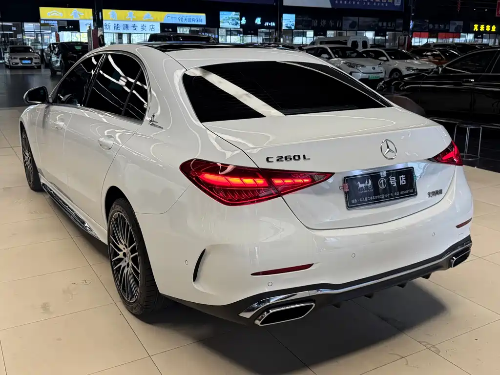 Mercedes-Benz C-Class — миниатюра 15