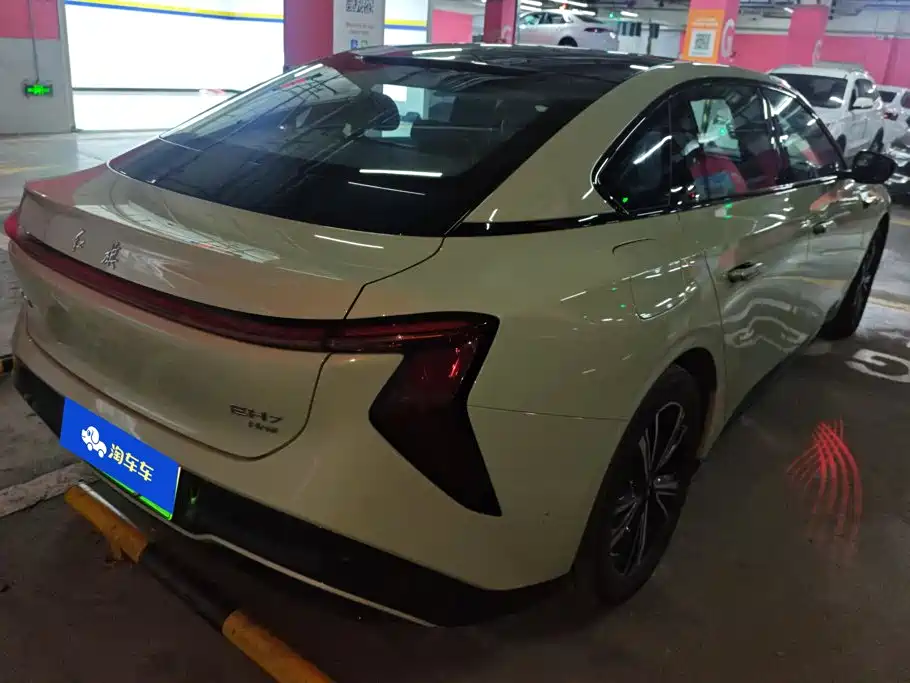 Hongqi Hongqi EH7 — миниатюра 3