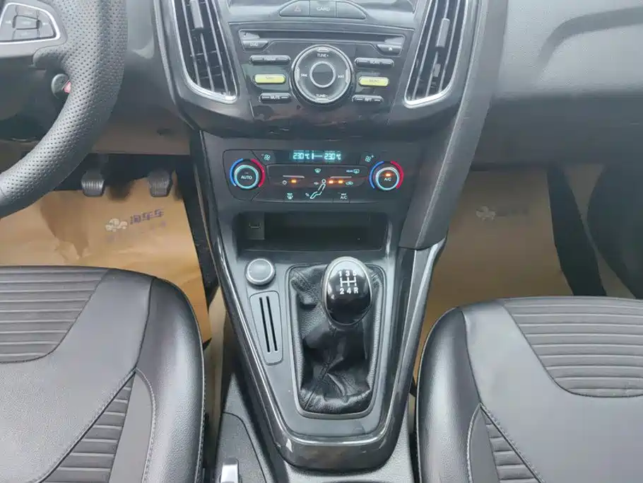 Ford Focus — миниатюра 16
