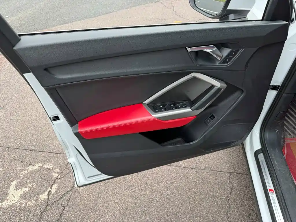 Audi Q3 — миниатюра 6