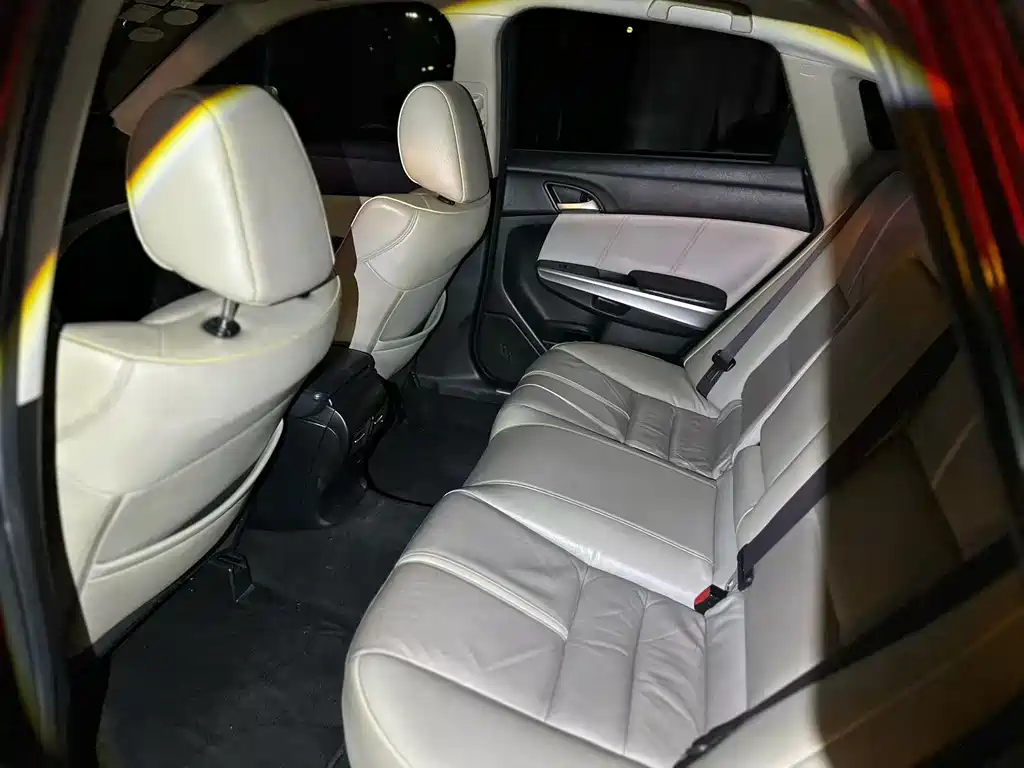 Honda Crosstour 2014 2.4L Luxury