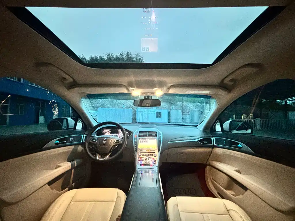 Lincoln MKZ — миниатюра 14