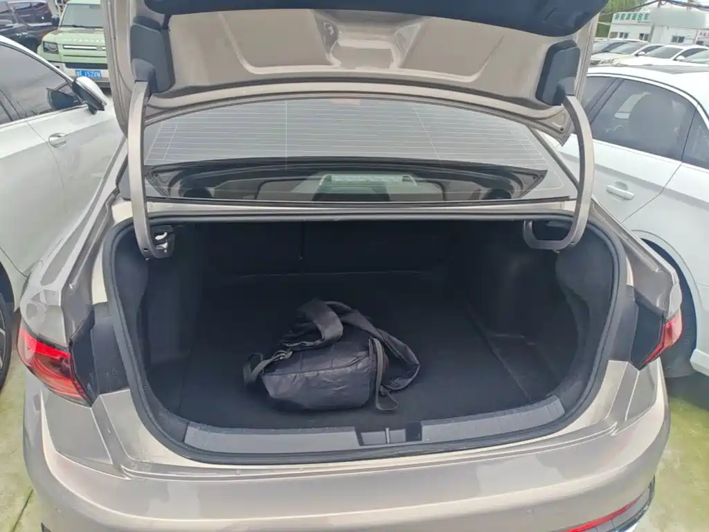 Volkswagen Sagitar — миниатюра 19