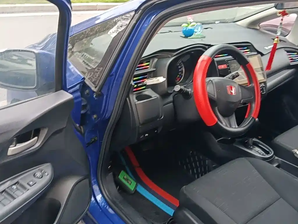 Honda Fit — миниатюра 16
