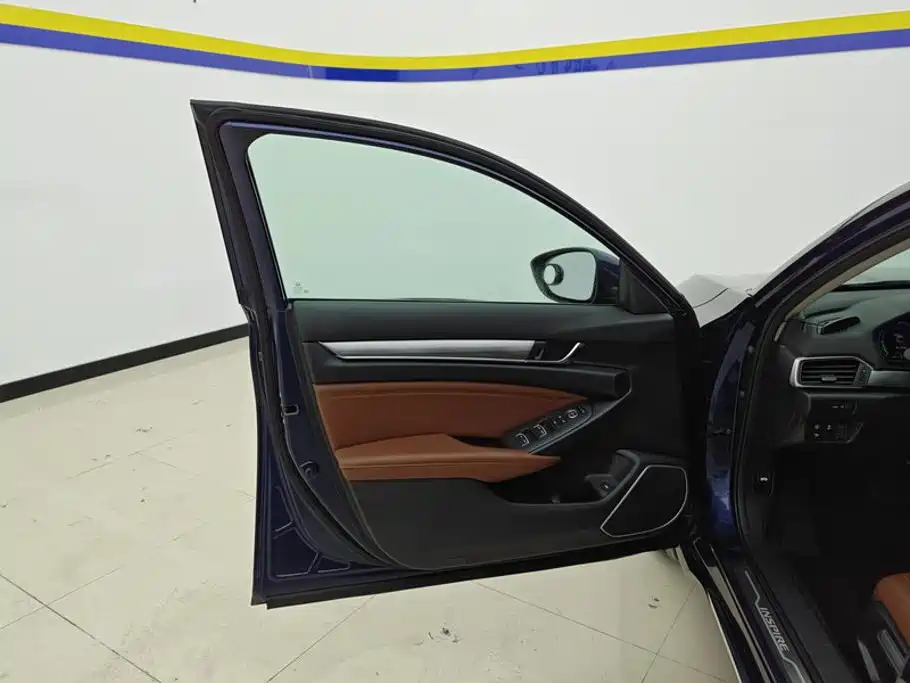 Honda Inspire — миниатюра 7