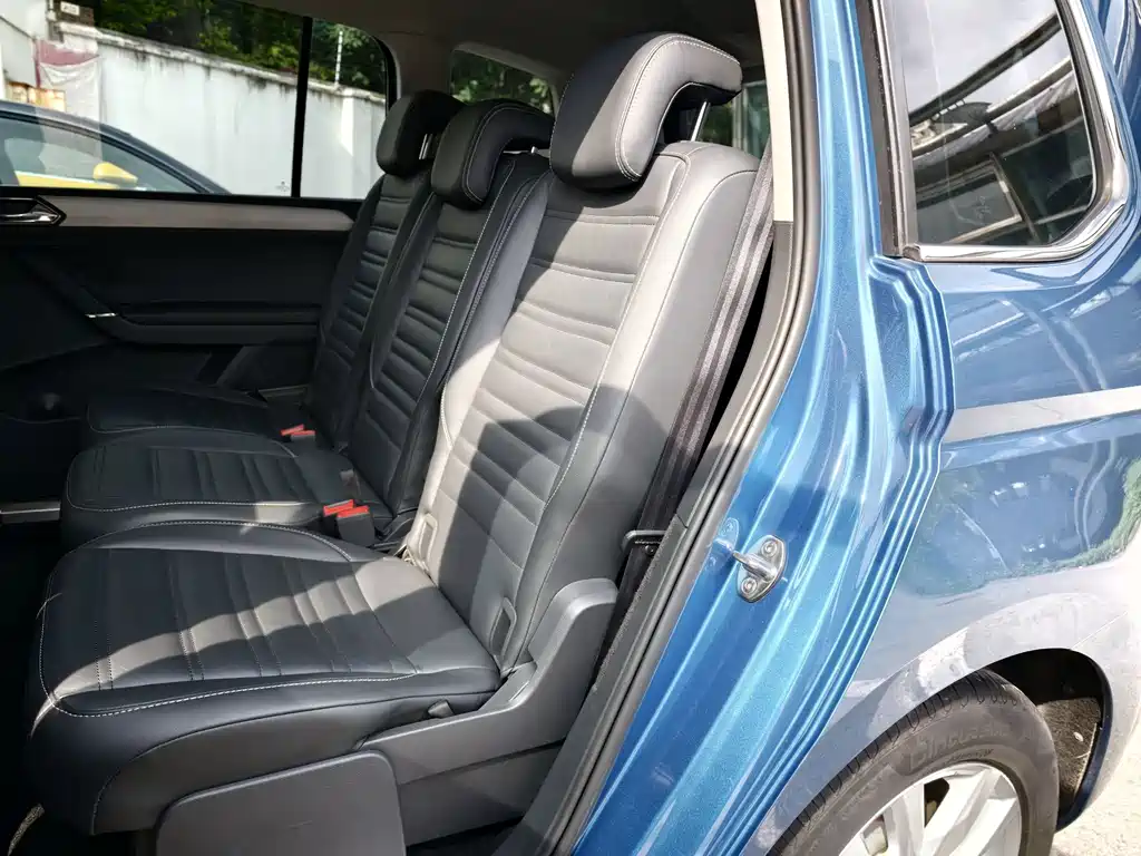 Volkswagen Touran — миниатюра 10