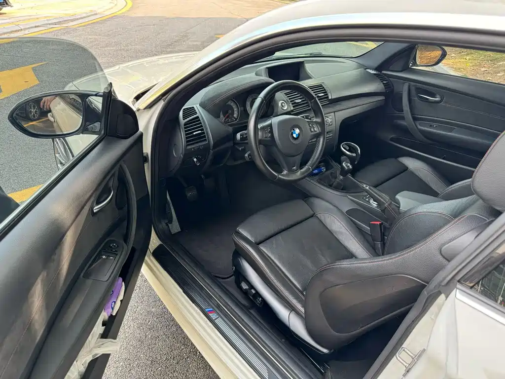 BMW 1 Series M — миниатюра 2