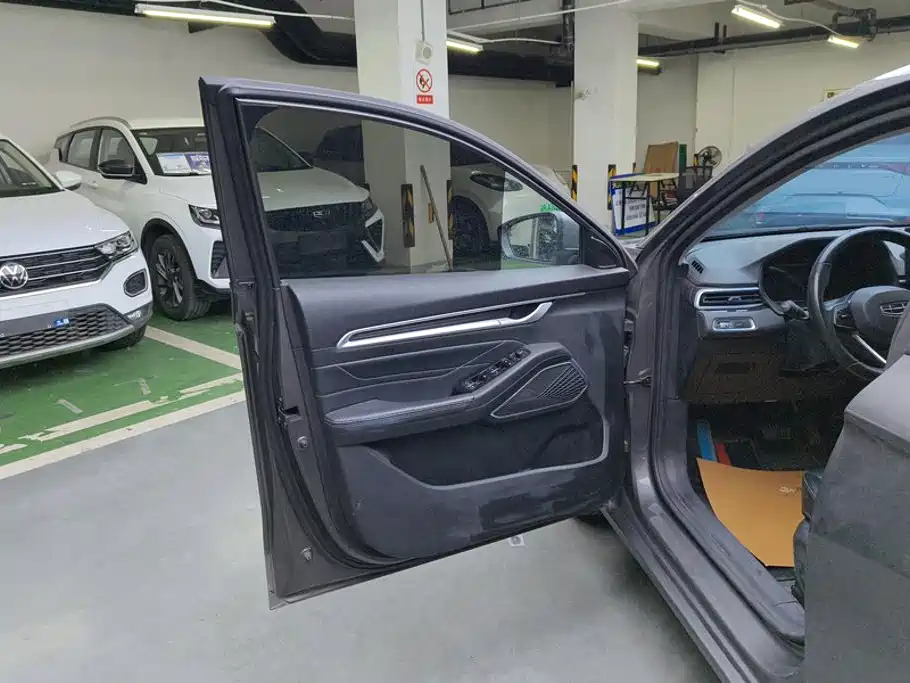 Geely Emgrand — миниатюра 7