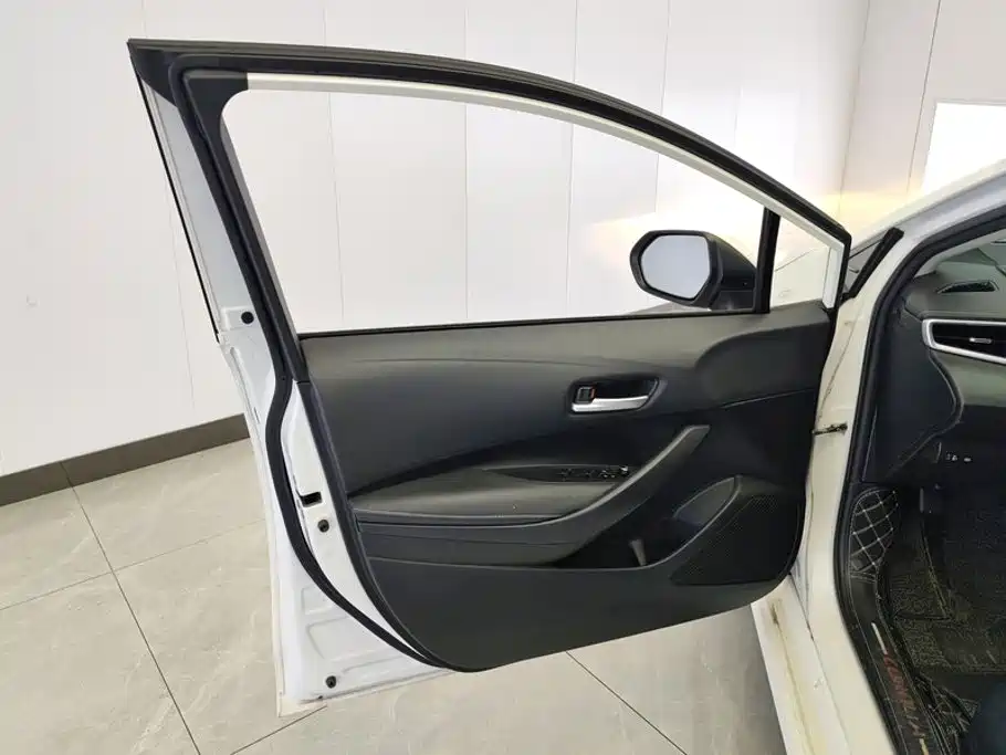 Toyota Corolla — миниатюра 7