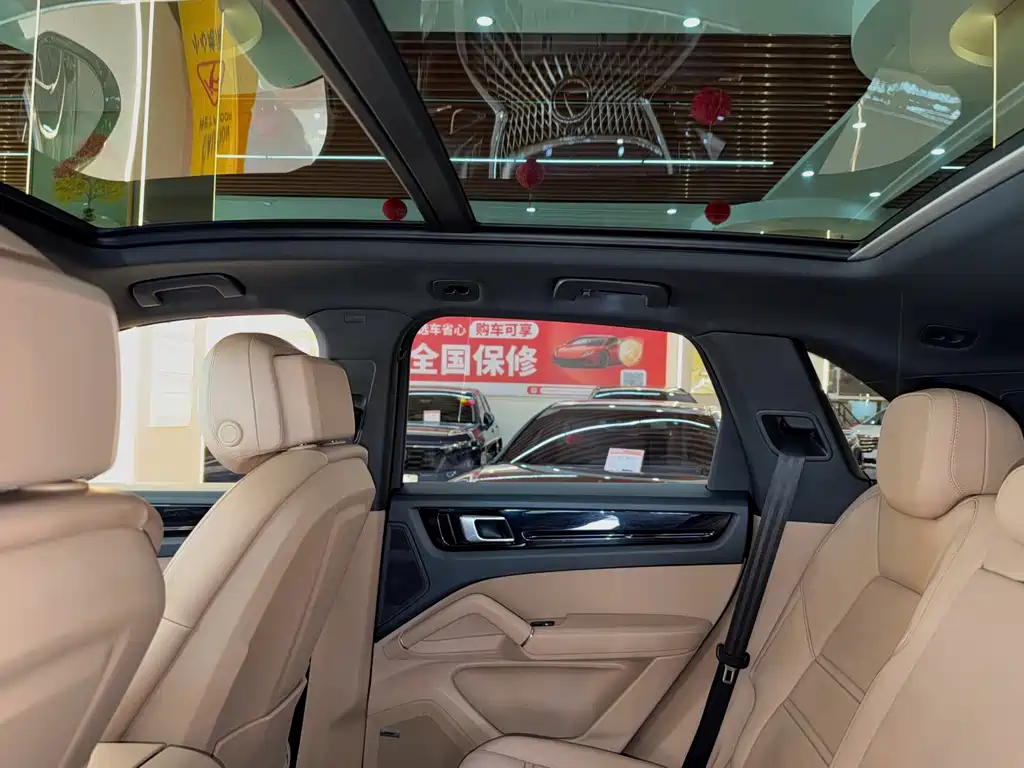 Porsche Cayenne — миниатюра 16