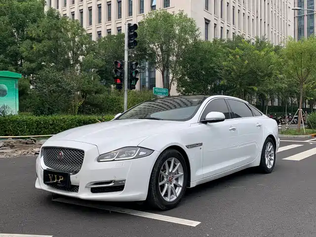 JAGUAR XJ 2018