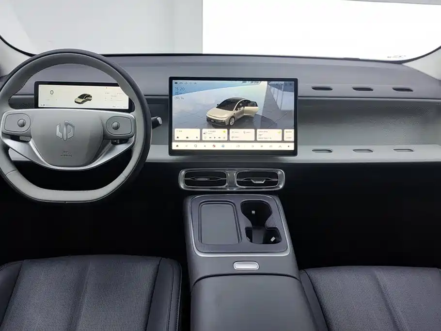Leapmotor Leapmotor B01 — миниатюра 12