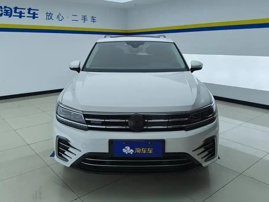 Volkswagen Tiguan L PHEV — миниатюра 2