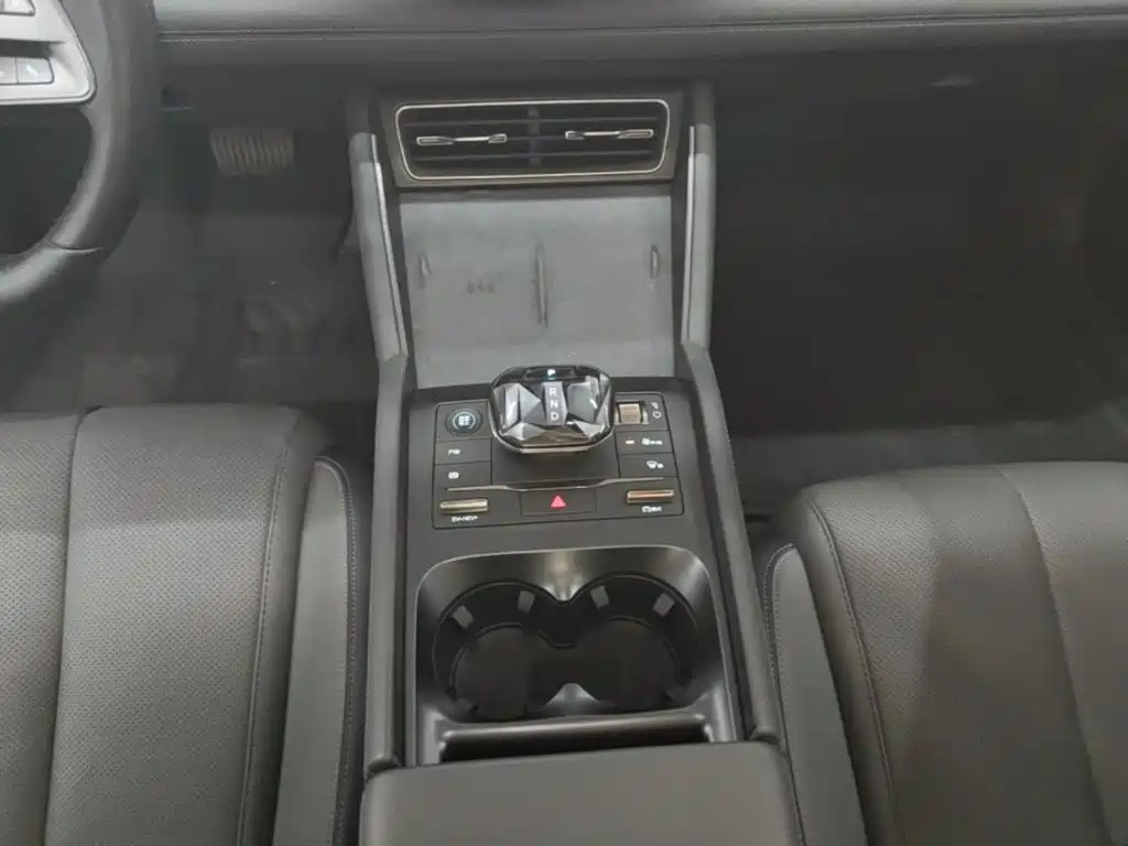 BYD Qin L — миниатюра 14