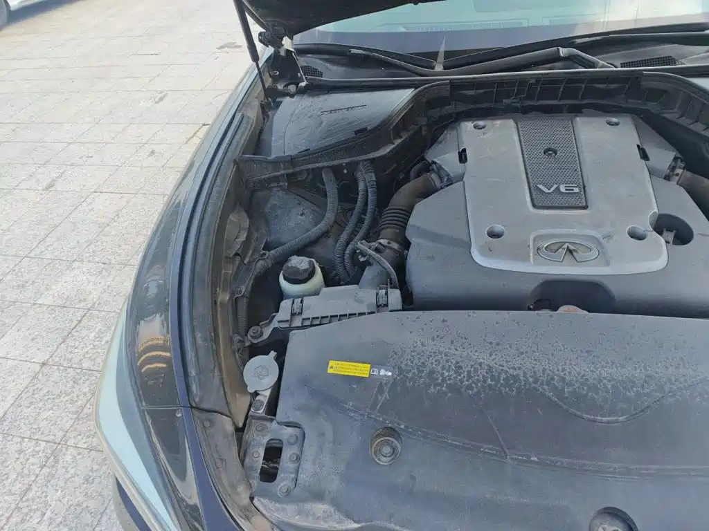 Infiniti Q70 — миниатюра 19