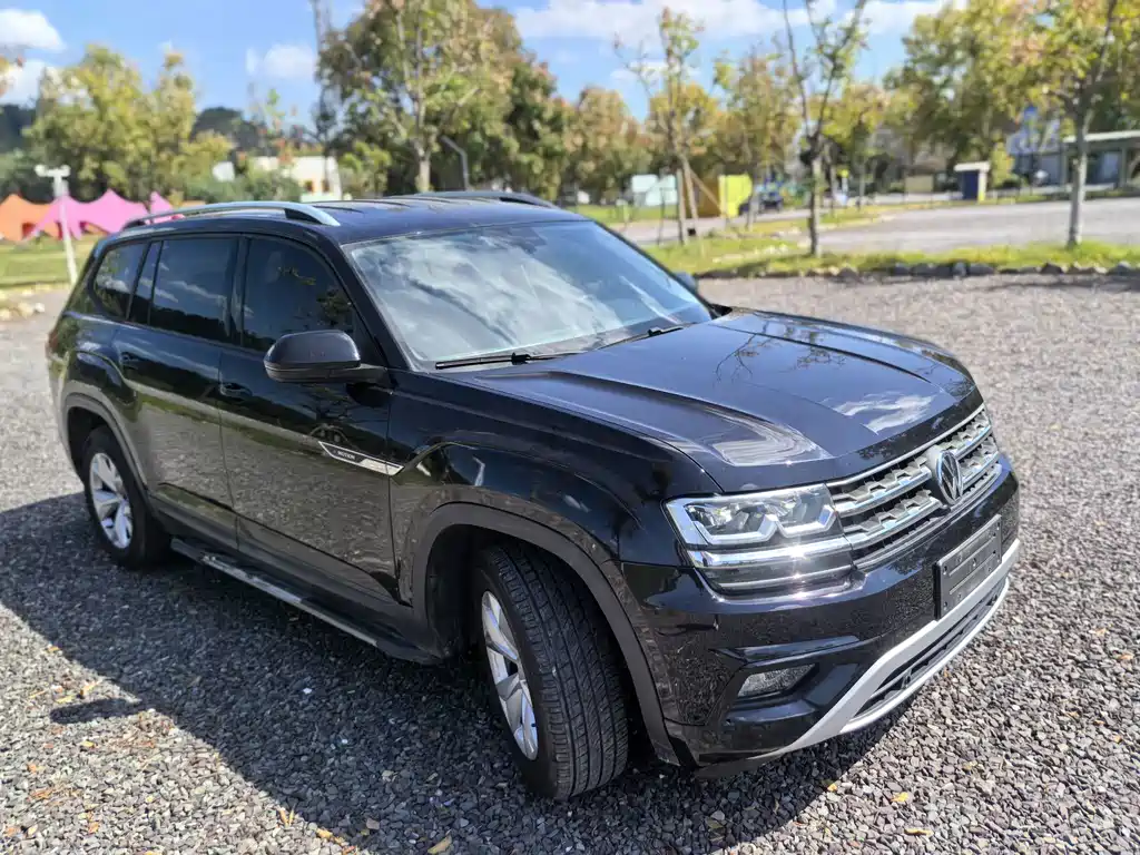 Volkswagen Teramont — миниатюра 3