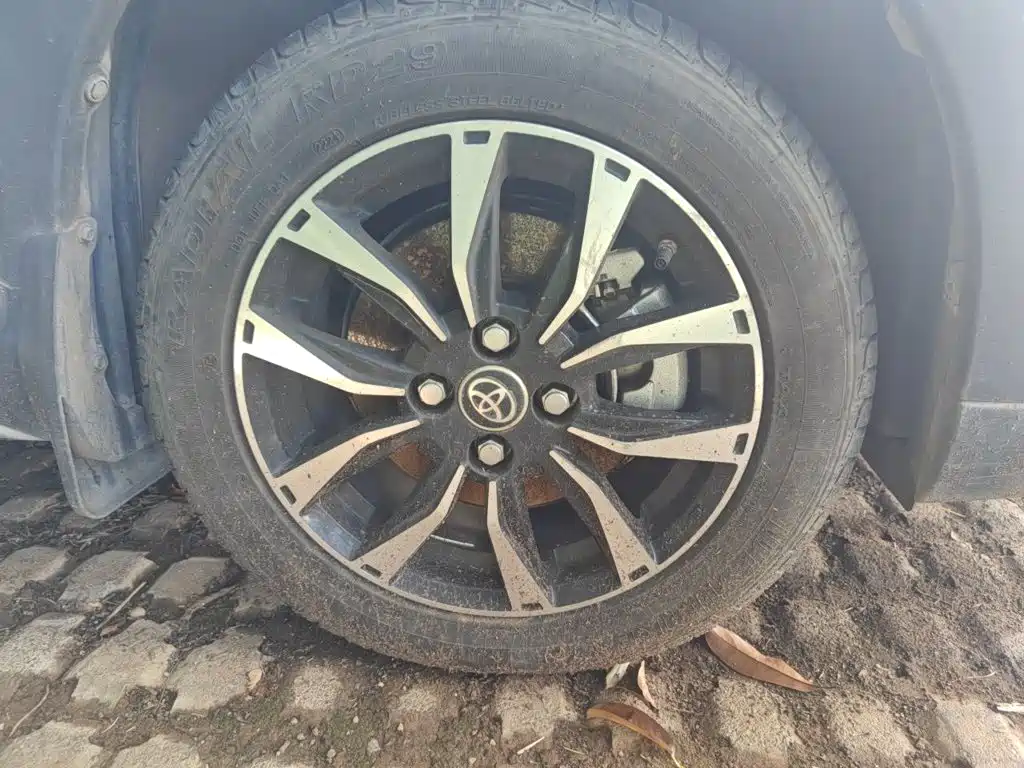 Toyota Yaris L — миниатюра 24