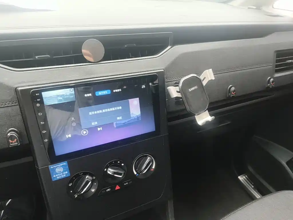 Wuling Hongguang PLUS — миниатюра 13
