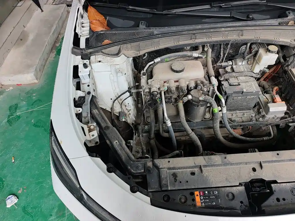 Roewe D6 — миниатюра 22