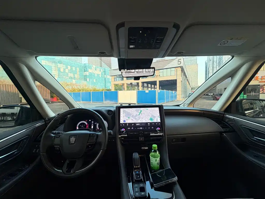 Toyota Vellfire — миниатюра 6