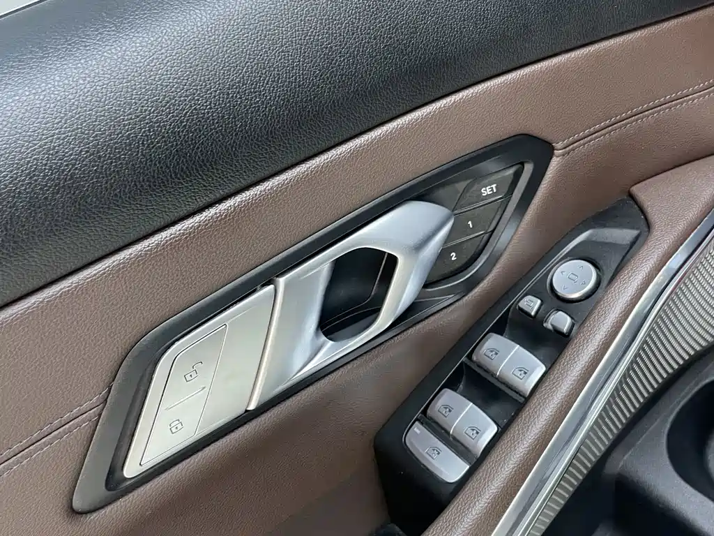 BMW 3 Series — миниатюра 20