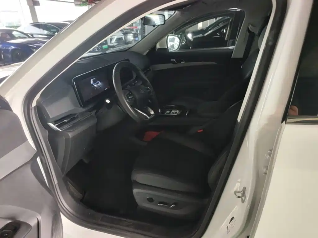 Ford Equator Sport — миниатюра 15