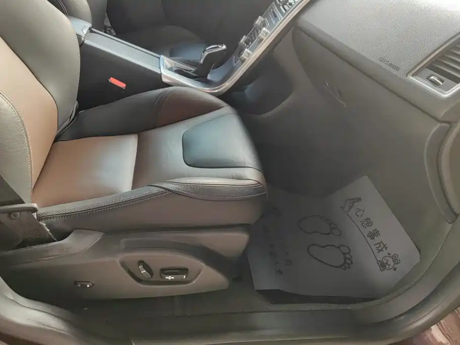 Volvo XC60 — миниатюра 8