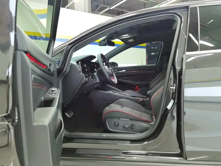 Volkswagen Golf GTI — миниатюра 9