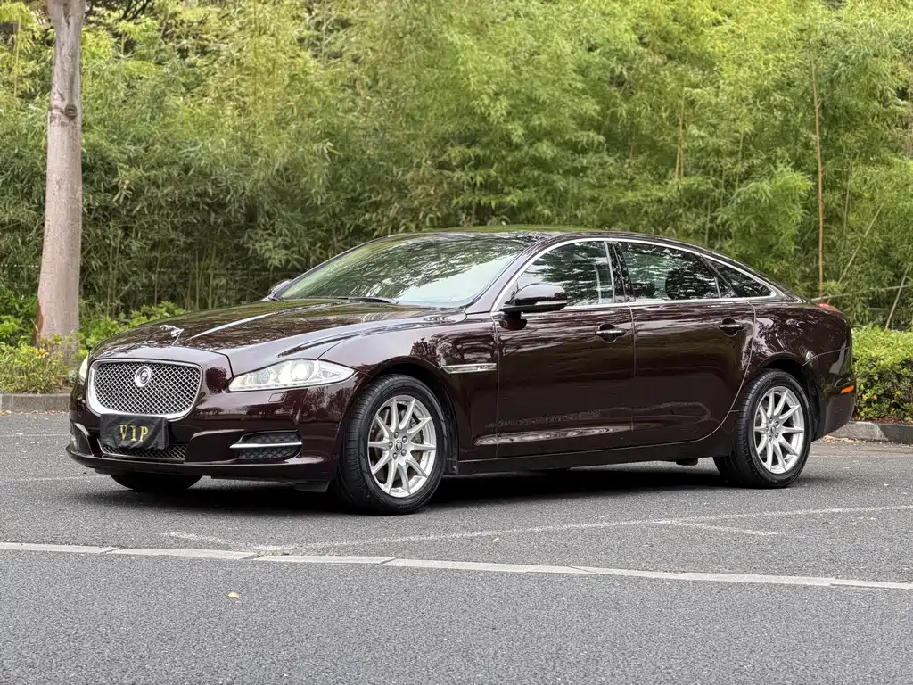 Jaguar XJ — миниатюра 5