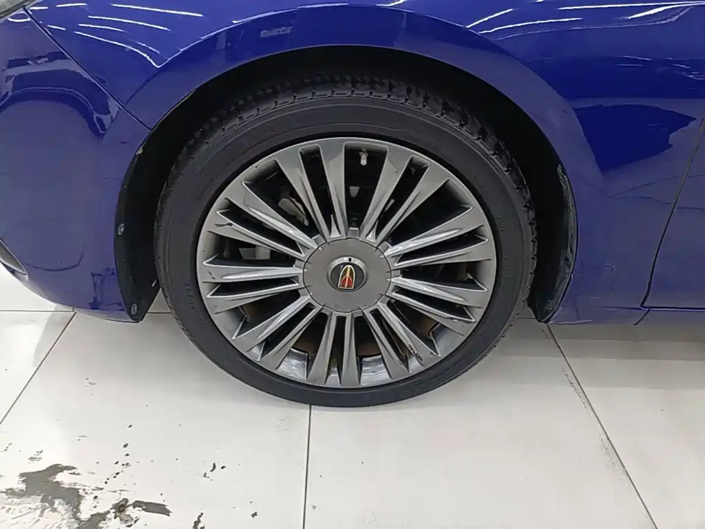 Hongqi Hongqi H5 — миниатюра 23