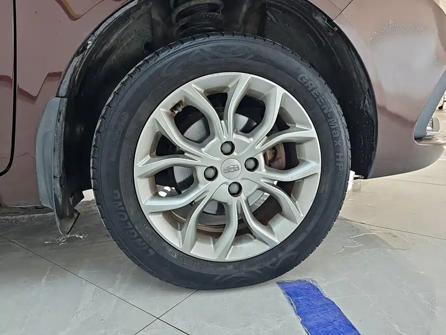 Geely Vision — миниатюра 6