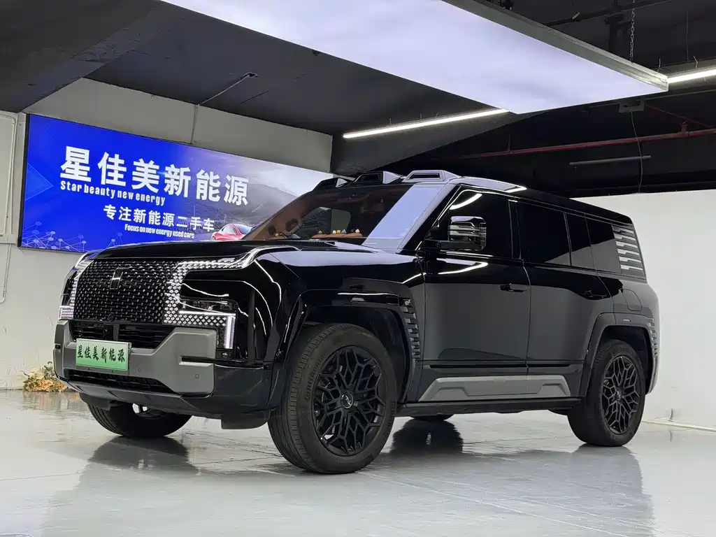 Yangwang Yangwang U8 2024