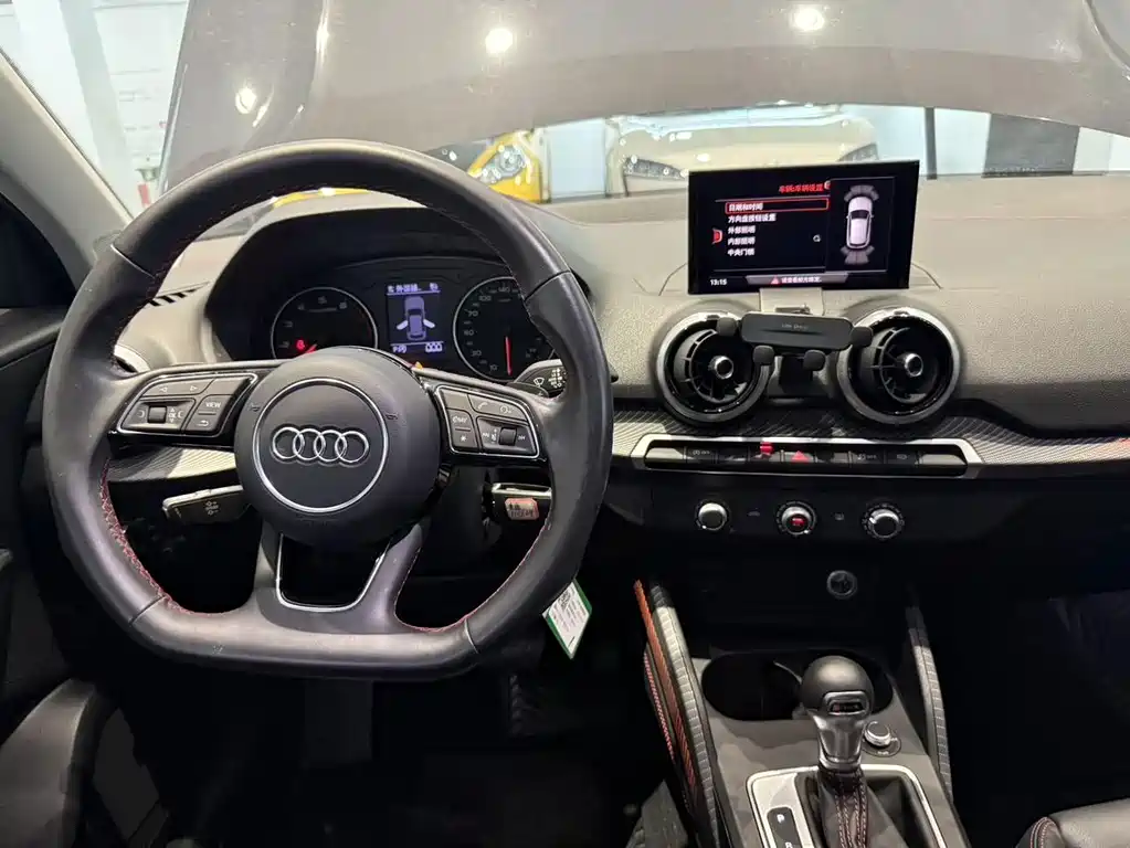 Audi Q2L — миниатюра 14